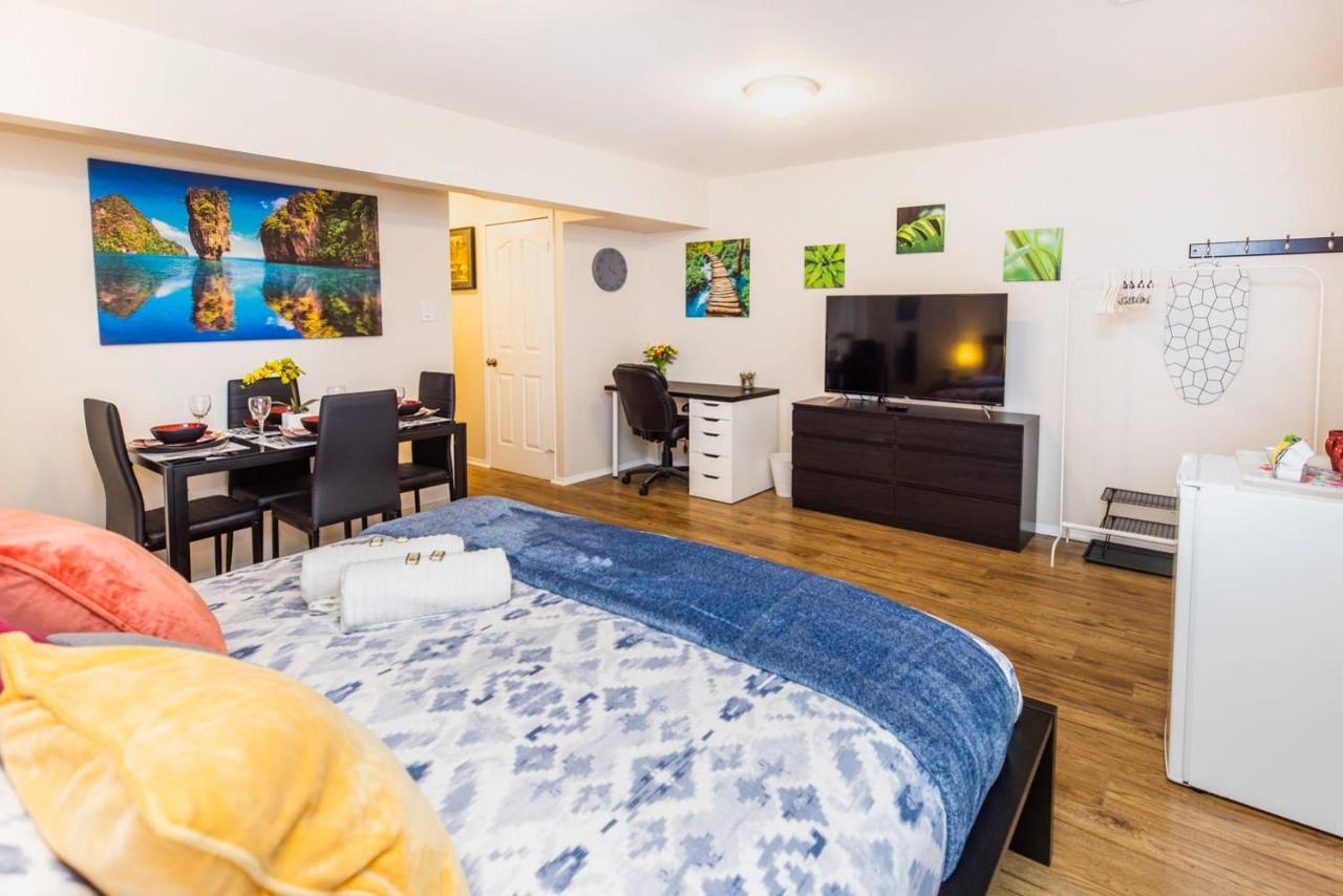 Modern Studio W King Bed - Central Ottawa Extérieur photo